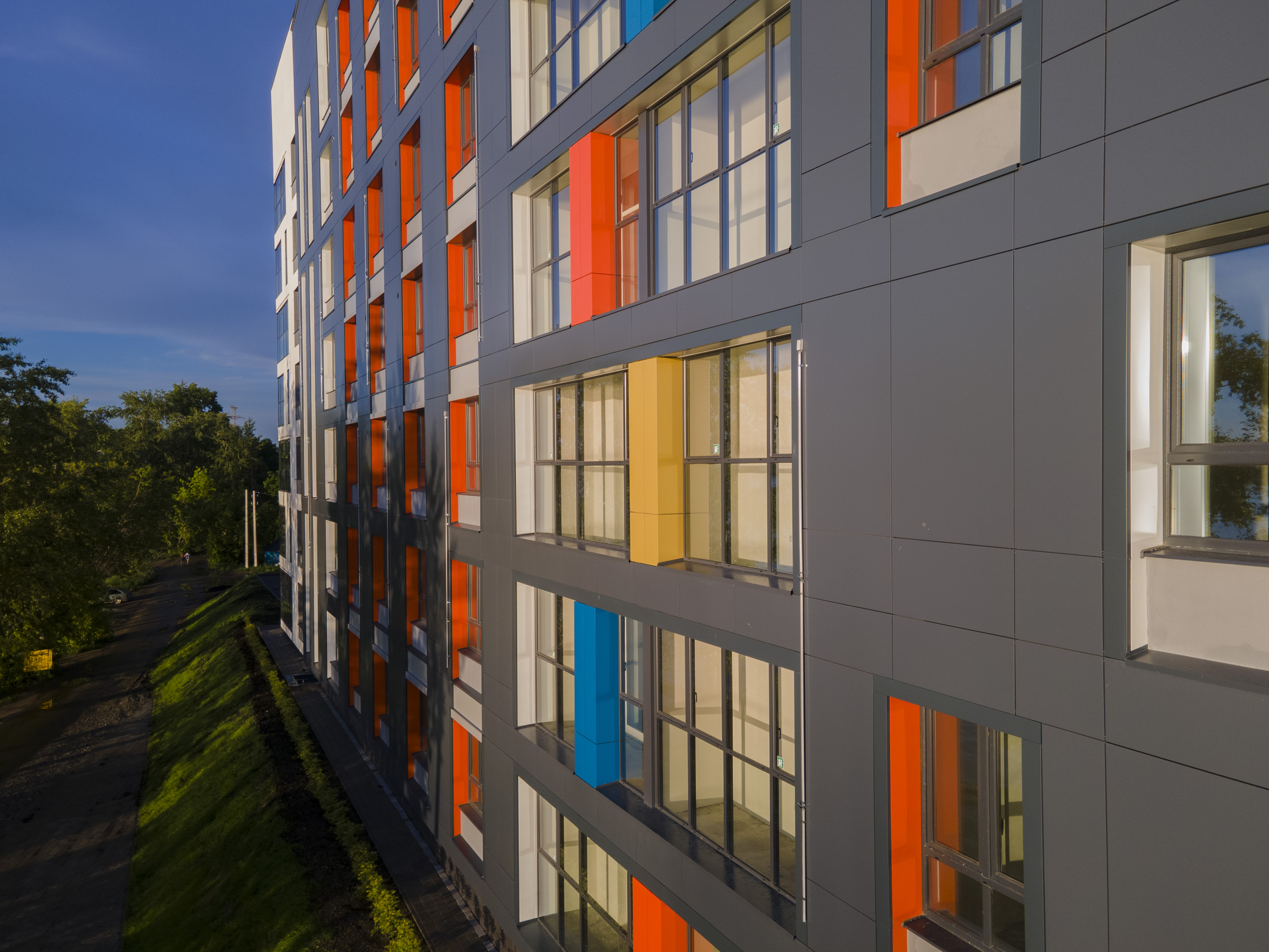 Яркие фасады