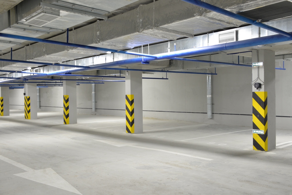 Подземный паркинг с бесконтактным въездом